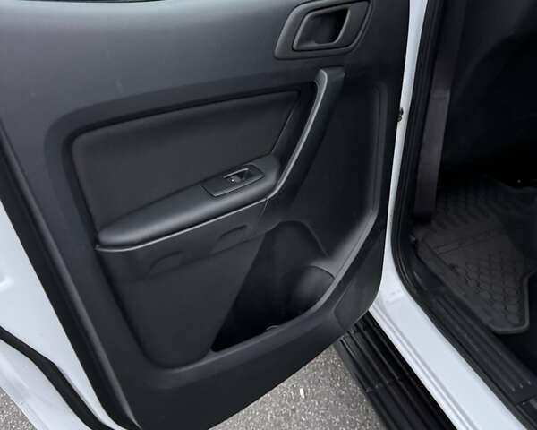 Форд Рейнджер, объемом двигателя 2 л и пробегом 270 тыс. км за 18900 $, фото 10 на Automoto.ua