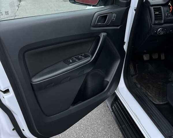 Форд Рейнджер, объемом двигателя 2 л и пробегом 270 тыс. км за 18900 $, фото 11 на Automoto.ua