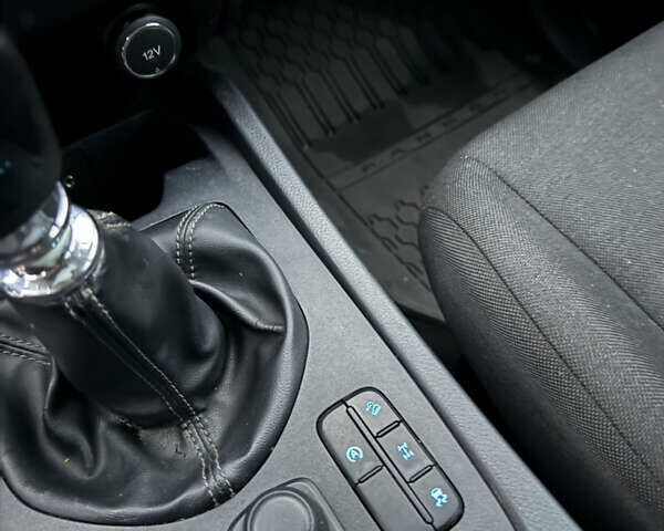 Форд Рейнджер, объемом двигателя 2 л и пробегом 270 тыс. км за 18900 $, фото 15 на Automoto.ua