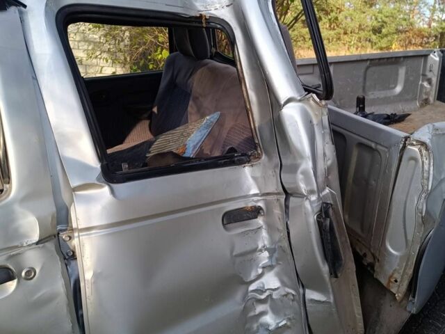 Серый Форд Рейнджер, объемом двигателя 0 л и пробегом 100 тыс. км за 1665 $, фото 3 на Automoto.ua