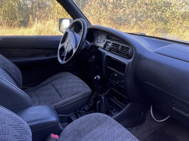 Форд Рейнджер 2003 в Белой Церкве на Automoto.ua Серый Форд Рейнджер, объемом двигателя 2.5 л и пробегом 200 тыс. км за 4100 $, фото 4 на Automoto.ua