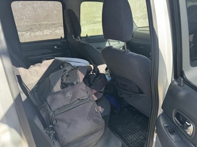 Серый Форд Рейнджер, объемом двигателя 0 л и пробегом 270 тыс. км за 4200 $, фото 5 на Automoto.ua