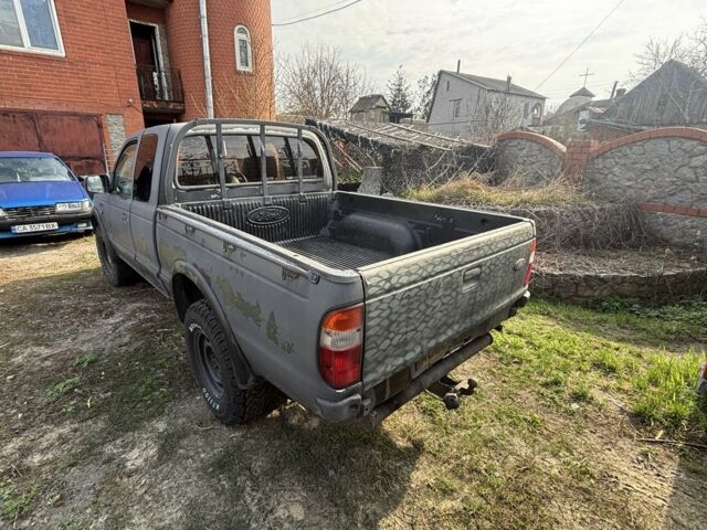 Серый Форд Рейнджер, объемом двигателя 2.5 л и пробегом 250 тыс. км за 4300 $, фото 4 на Automoto.ua