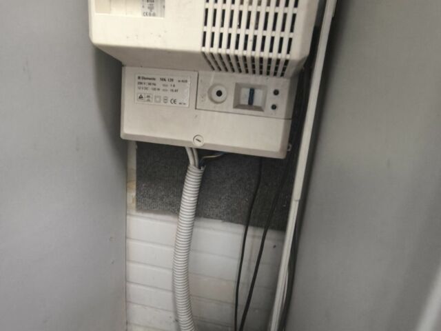 Серый Форд Рейнджер, объемом двигателя 2.5 л и пробегом 246 тыс. км за 11796 $, фото 16 на Automoto.ua