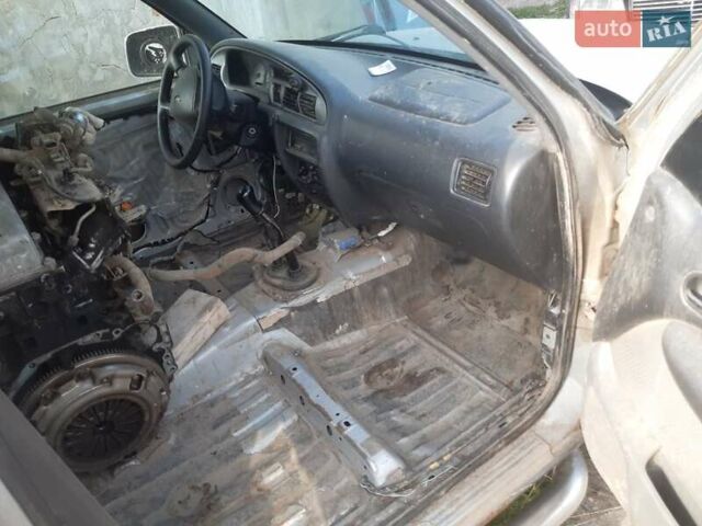 Серый Форд Рейнджер, объемом двигателя 2.5 л и пробегом 200 тыс. км за 2100 $, фото 3 на Automoto.ua