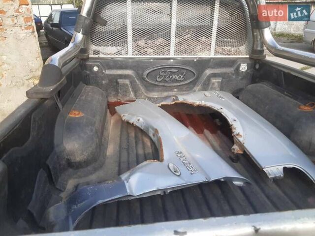 Серый Форд Рейнджер, объемом двигателя 2.5 л и пробегом 200 тыс. км за 2100 $, фото 7 на Automoto.ua