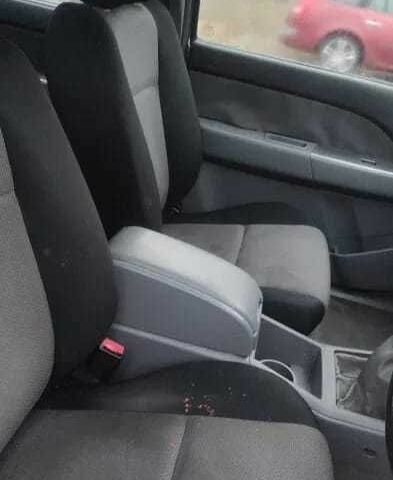 Серый Форд Рейнджер, объемом двигателя 2.5 л и пробегом 130 тыс. км за 6499 $, фото 4 на Automoto.ua