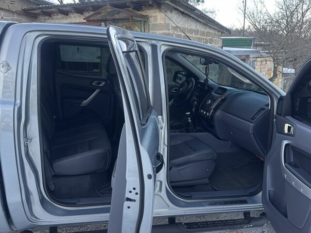 Серый Форд Рейнджер, объемом двигателя 3.2 л и пробегом 203 тыс. км за 16000 $, фото 7 на Automoto.ua