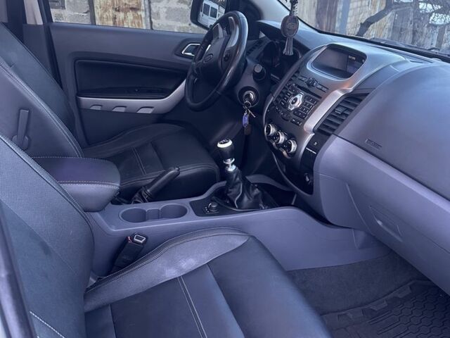 Сірий Форд Рейнджер, об'ємом двигуна 3.2 л та пробігом 203 тис. км за 16000 $, фото 9 на Automoto.ua