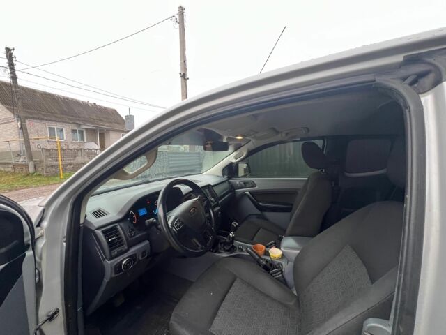 Серый Форд Рейнджер, объемом двигателя 2.2 л и пробегом 327 тыс. км за 15900 $, фото 12 на Automoto.ua