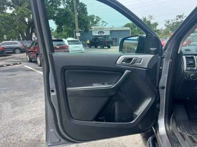 Сірий Форд Рейнджер, об'ємом двигуна 2.3 л та пробігом 64 тис. км за 8100 $, фото 9 на Automoto.ua