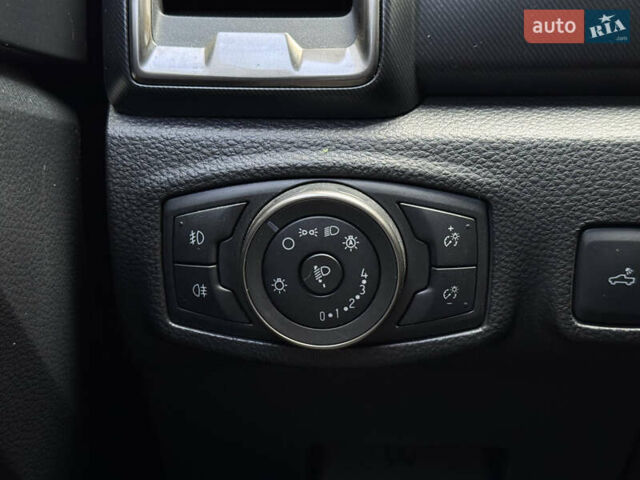 Серый Форд Рейнджер, объемом двигателя 2 л и пробегом 119 тыс. км за 42500 $, фото 22 на Automoto.ua