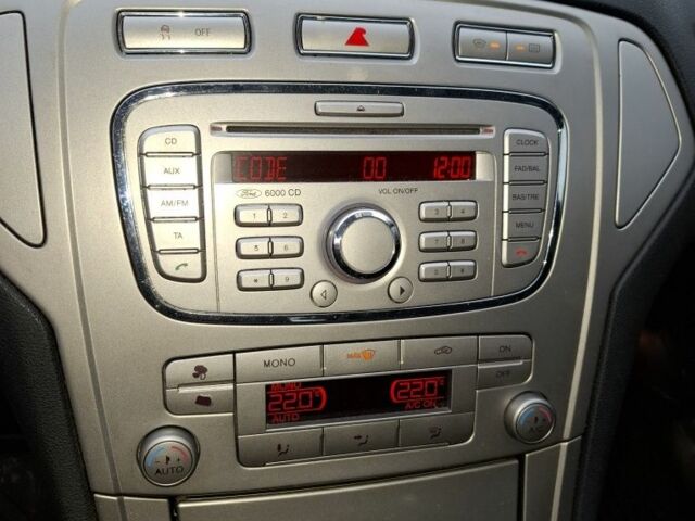 Сірий Форд Рейнджер, об'ємом двигуна 2 л та пробігом 330 тис. км за 5715 $, фото 3 на Automoto.ua