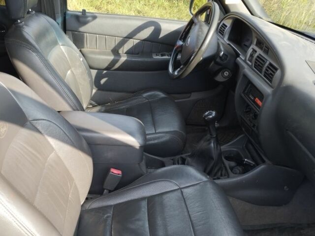 Синий Форд Рейнджер, объемом двигателя 2.5 л и пробегом 180 тыс. км за 4000 $, фото 6 на Automoto.ua