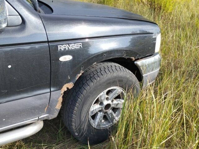 Синий Форд Рейнджер, объемом двигателя 2.5 л и пробегом 180 тыс. км за 4000 $, фото 10 на Automoto.ua