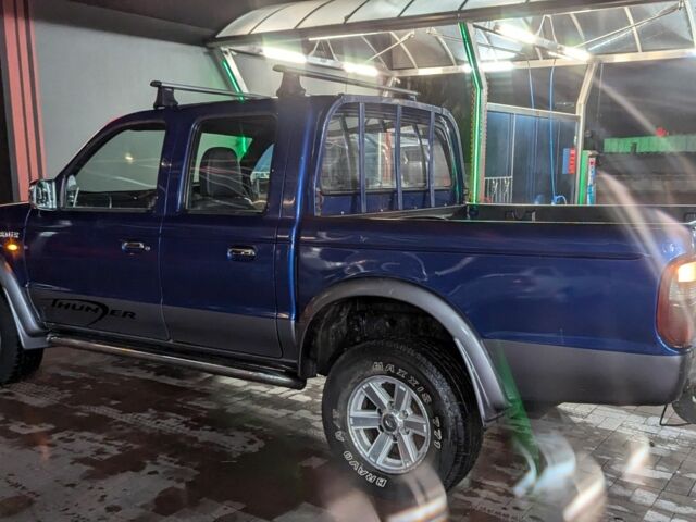 Форд Рейнджер 2005 у Рівному на Automoto.ua Синій Форд Рейнджер, об'ємом двигуна 2.5 л та пробігом 185 тис. км за 4783 $, фото 1 на Automoto.ua