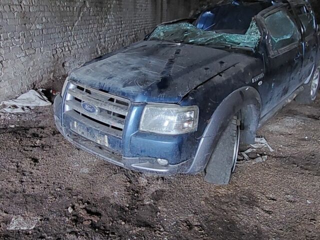 Синий Форд Рейнджер, объемом двигателя 0 л и пробегом 100 тыс. км за 2800 $, фото 2 на Automoto.ua