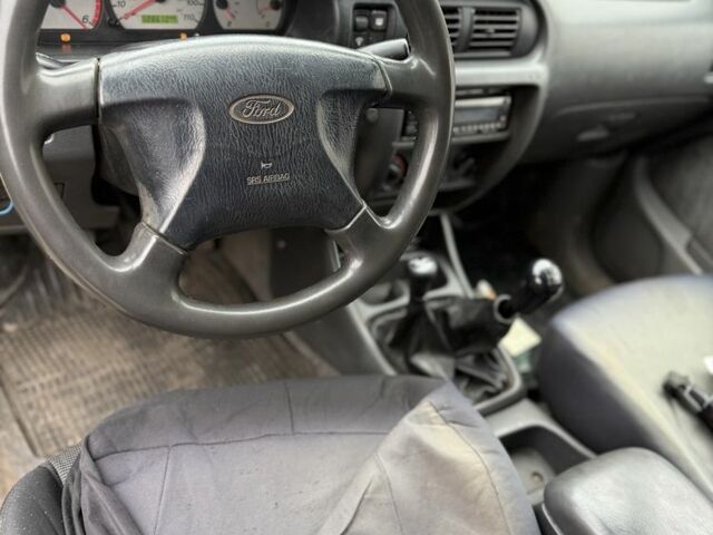 Зеленый Форд Рейнджер, объемом двигателя 0 л и пробегом 250 тыс. км за 3500 $, фото 4 на Automoto.ua