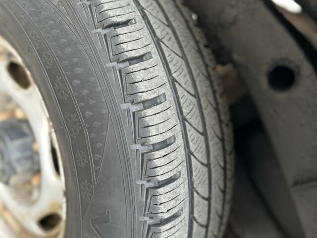 Зеленый Форд Рейнджер, объемом двигателя 2.5 л и пробегом 395 тыс. км за 3400 $, фото 10 на Automoto.ua