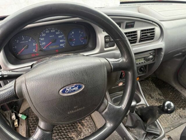 Зелений Форд Рейнджер, об'ємом двигуна 2.5 л та пробігом 170 тис. км за 5600 $, фото 4 на Automoto.ua