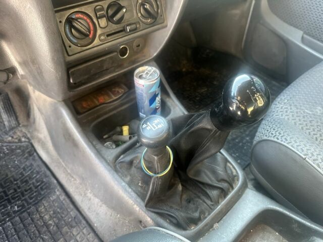 Зелений Форд Рейнджер, об'ємом двигуна 2.5 л та пробігом 3 тис. км за 3800 $, фото 6 на Automoto.ua