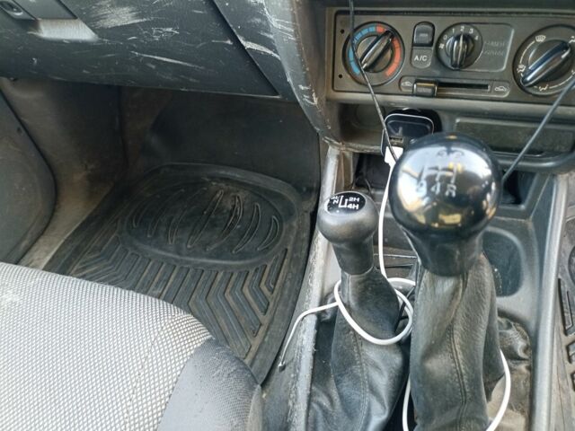 Зеленый Форд Рейнджер, объемом двигателя 2.5 л и пробегом 134 тыс. км за 2709 $, фото 6 на Automoto.ua