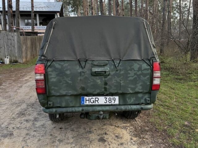 Зеленый Форд Рейнджер, объемом двигателя 2.5 л и пробегом 400 тыс. км за 5500 $, фото 3 на Automoto.ua