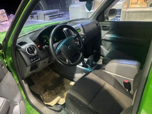 Зеленый Форд Рейнджер, объемом двигателя 0 л и пробегом 400 тыс. км за 6990 $, фото 4 на Automoto.ua