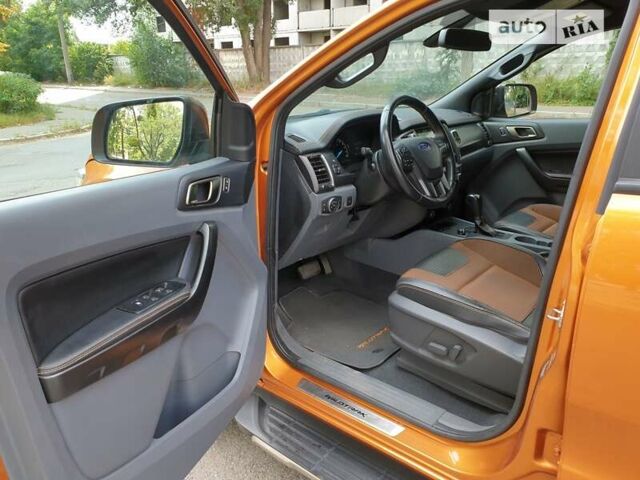 Оранжевый Форд Рейнджер, объемом двигателя 3.2 л и пробегом 132 тыс. км за 25900 $, фото 4 на Automoto.ua