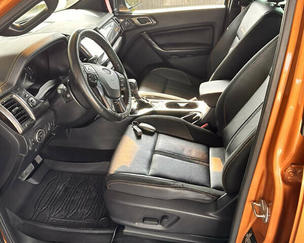 Оранжевый Форд Рейнджер, объемом двигателя 2 л и пробегом 156 тыс. км за 33850 $, фото 6 на Automoto.ua