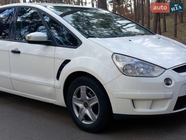 Білий Форд С-Макс, об'ємом двигуна 1.8 л та пробігом 276 тис. км за 4700 $, фото 4 на Automoto.ua