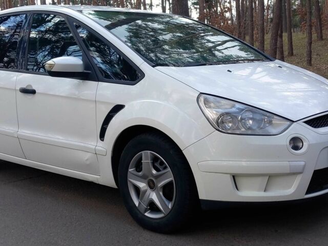 Білий Форд С-Макс, об'ємом двигуна 1.8 л та пробігом 276 тис. км за 4700 $, фото 4 на Automoto.ua