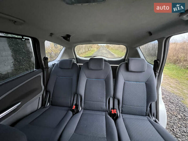 Білий Форд С-Макс, об'ємом двигуна 2 л та пробігом 180 тис. км за 6450 $, фото 15 на Automoto.ua