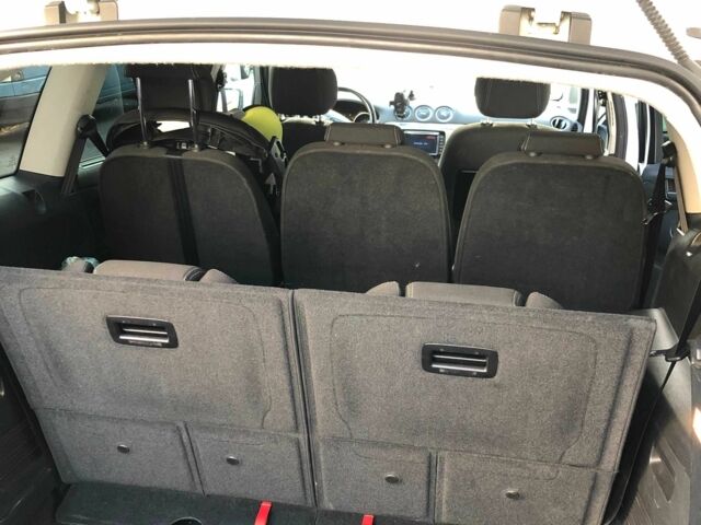 Белый Форд С-Макс, объемом двигателя 2 л и пробегом 275 тыс. км за 11109 $, фото 17 на Automoto.ua