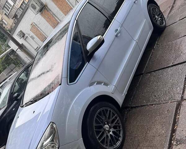 Белый Форд С-Макс, объемом двигателя 2 л и пробегом 251 тыс. км за 5500 $, фото 1 на Automoto.ua