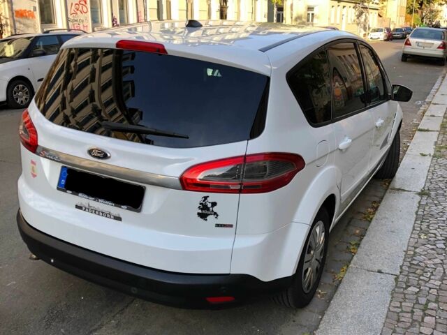 Белый Форд С-Макс, объемом двигателя 2 л и пробегом 275 тыс. км за 11109 $, фото 4 на Automoto.ua