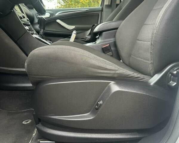 Белый Форд С-Макс, объемом двигателя 2 л и пробегом 273 тыс. км за 9650 $, фото 17 на Automoto.ua