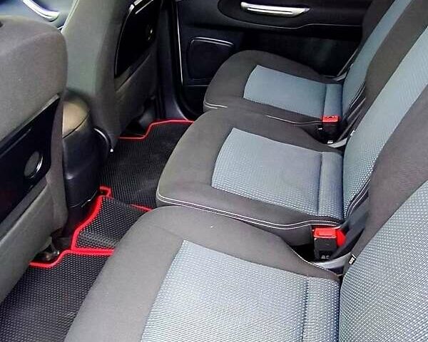 Білий Форд С-Макс, об'ємом двигуна 1.6 л та пробігом 183 тис. км за 10500 $, фото 3 на Automoto.ua