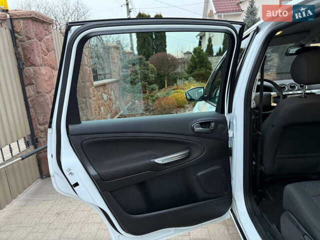 Белый Форд С-Макс, объемом двигателя 2 л и пробегом 176 тыс. км за 10392 $, фото 56 на Automoto.ua