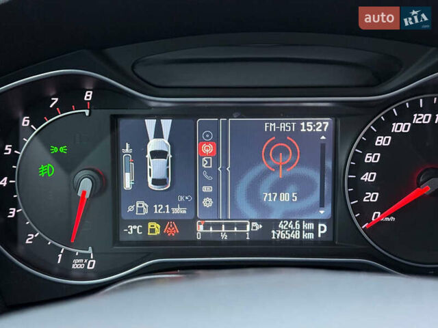 Белый Форд С-Макс, объемом двигателя 2 л и пробегом 176 тыс. км за 10392 $, фото 42 на Automoto.ua