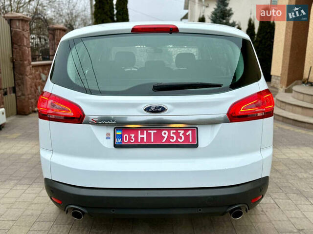 Белый Форд С-Макс, объемом двигателя 2 л и пробегом 176 тыс. км за 10392 $, фото 10 на Automoto.ua