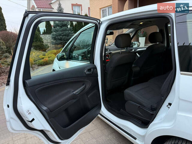 Белый Форд С-Макс, объемом двигателя 2 л и пробегом 176 тыс. км за 10392 $, фото 55 на Automoto.ua