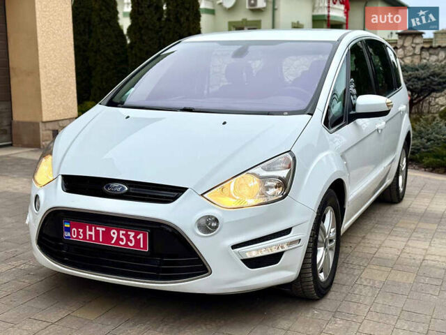 Белый Форд С-Макс, объемом двигателя 2 л и пробегом 176 тыс. км за 10392 $, фото 3 на Automoto.ua