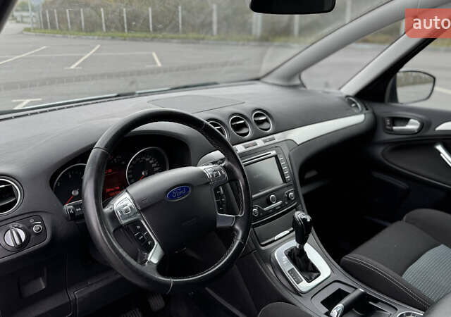 Белый Форд С-Макс, объемом двигателя 2 л и пробегом 200 тыс. км за 10500 $, фото 15 на Automoto.ua