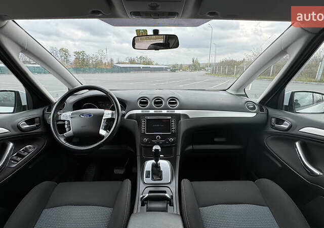 Белый Форд С-Макс, объемом двигателя 2 л и пробегом 200 тыс. км за 10500 $, фото 14 на Automoto.ua