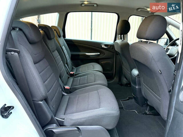 Белый Форд С-Макс, объемом двигателя 2 л и пробегом 176 тыс. км за 10392 $, фото 73 на Automoto.ua