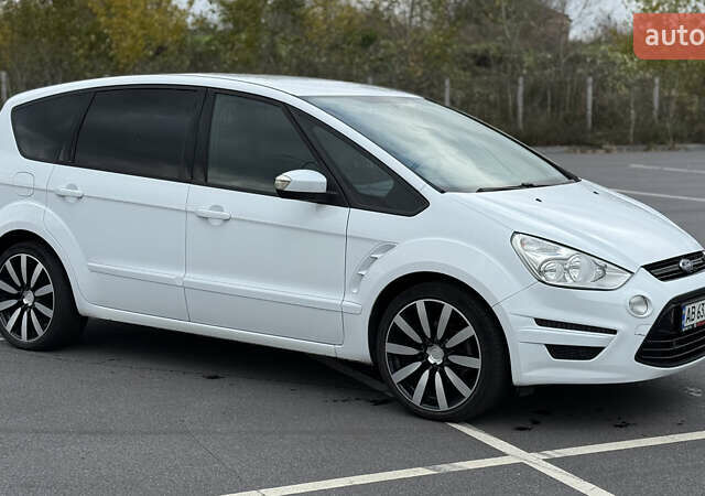 Белый Форд С-Макс, объемом двигателя 2 л и пробегом 200 тыс. км за 10500 $, фото 10 на Automoto.ua