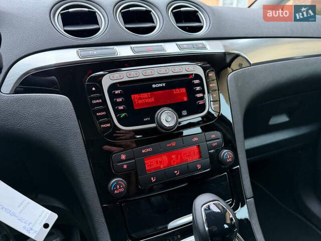 Белый Форд С-Макс, объемом двигателя 2 л и пробегом 176 тыс. км за 10392 $, фото 48 на Automoto.ua