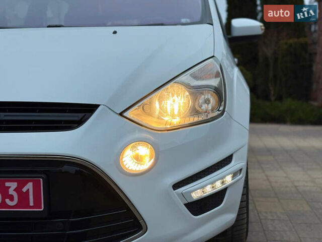Белый Форд С-Макс, объемом двигателя 2 л и пробегом 176 тыс. км за 10392 $, фото 23 на Automoto.ua