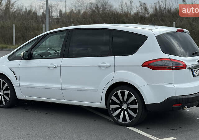 Белый Форд С-Макс, объемом двигателя 2 л и пробегом 200 тыс. км за 10500 $, фото 4 на Automoto.ua